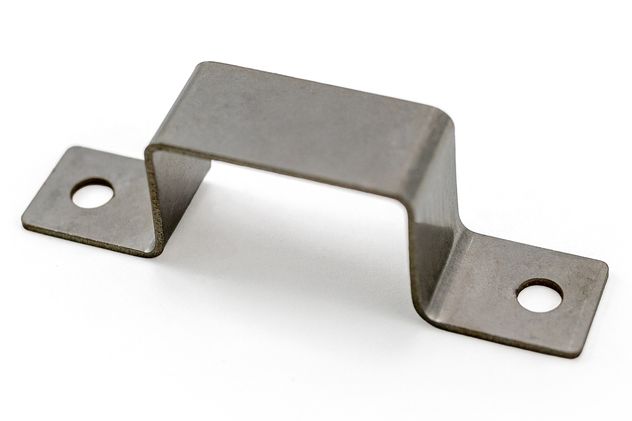 021-00099_stainless_keeper_bracket_angle.jpg