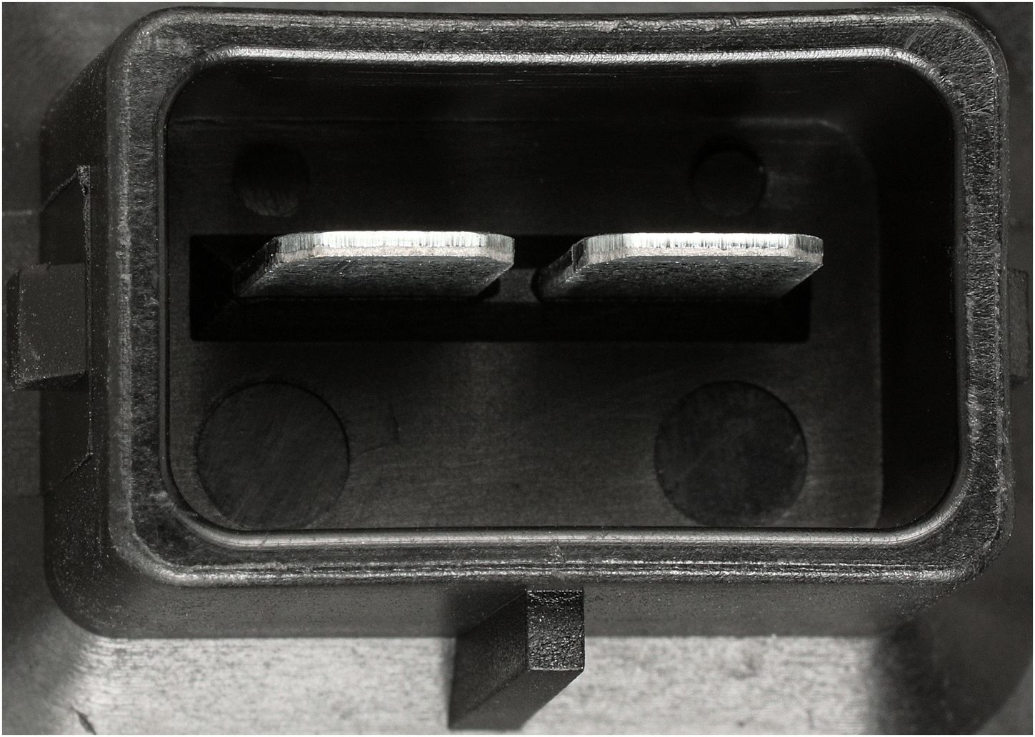 FCM122-4_CON_A.jpg
