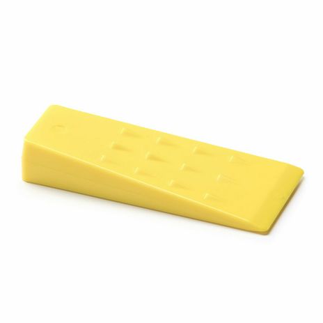 23562