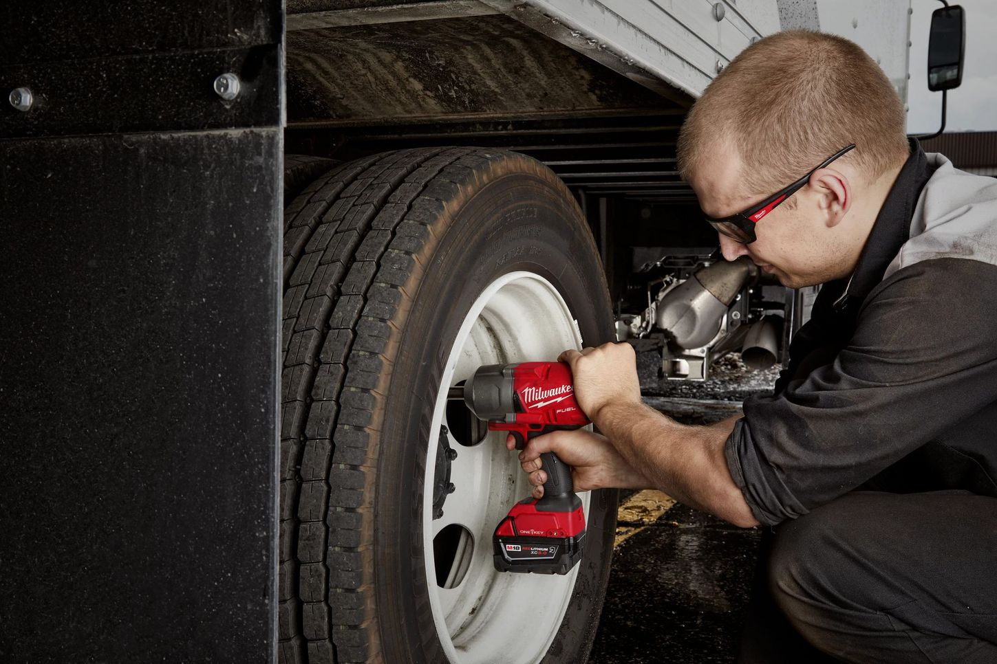 Milwaukee 2769-22 M18 FUEL™ ½” Ext. Anvil Controlled Torque Impact