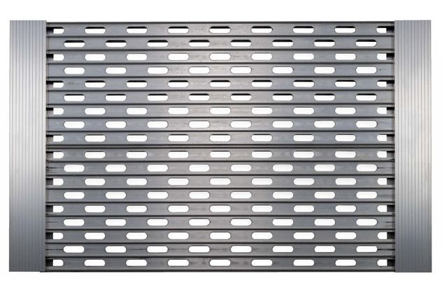 054-00220_flush_straight.jpg